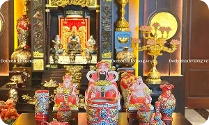 Chưng bàn thờ Thần Tài ngày tết đón tài lộc may mắn