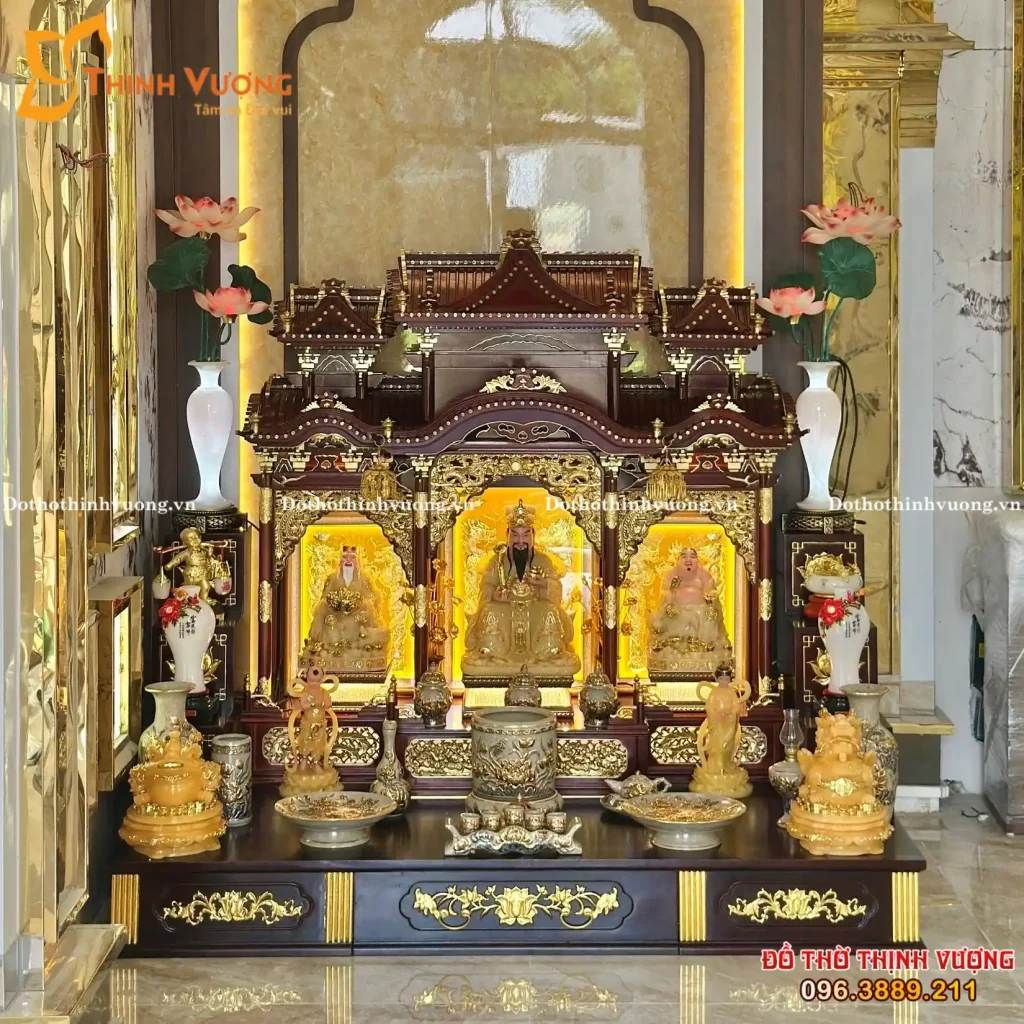 Bộ Ban Thờ Thần Tài 3 Gian Hương Màu Tối + Sứ Rạn Nổi  Vẽ Vàng