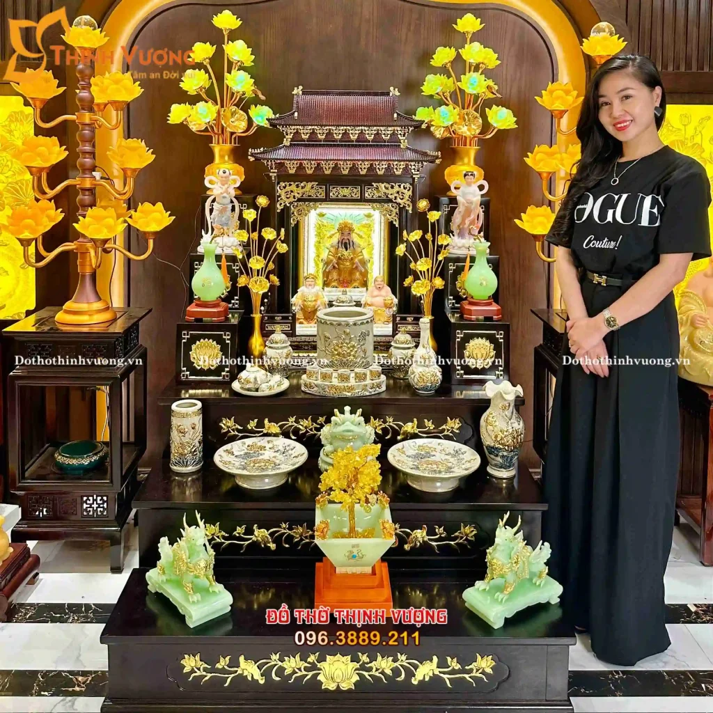 Bộ Ban Thờ Thần Tài Gỗ Long Não + Sứ Rạn Nổi Vẽ Vàng 24k